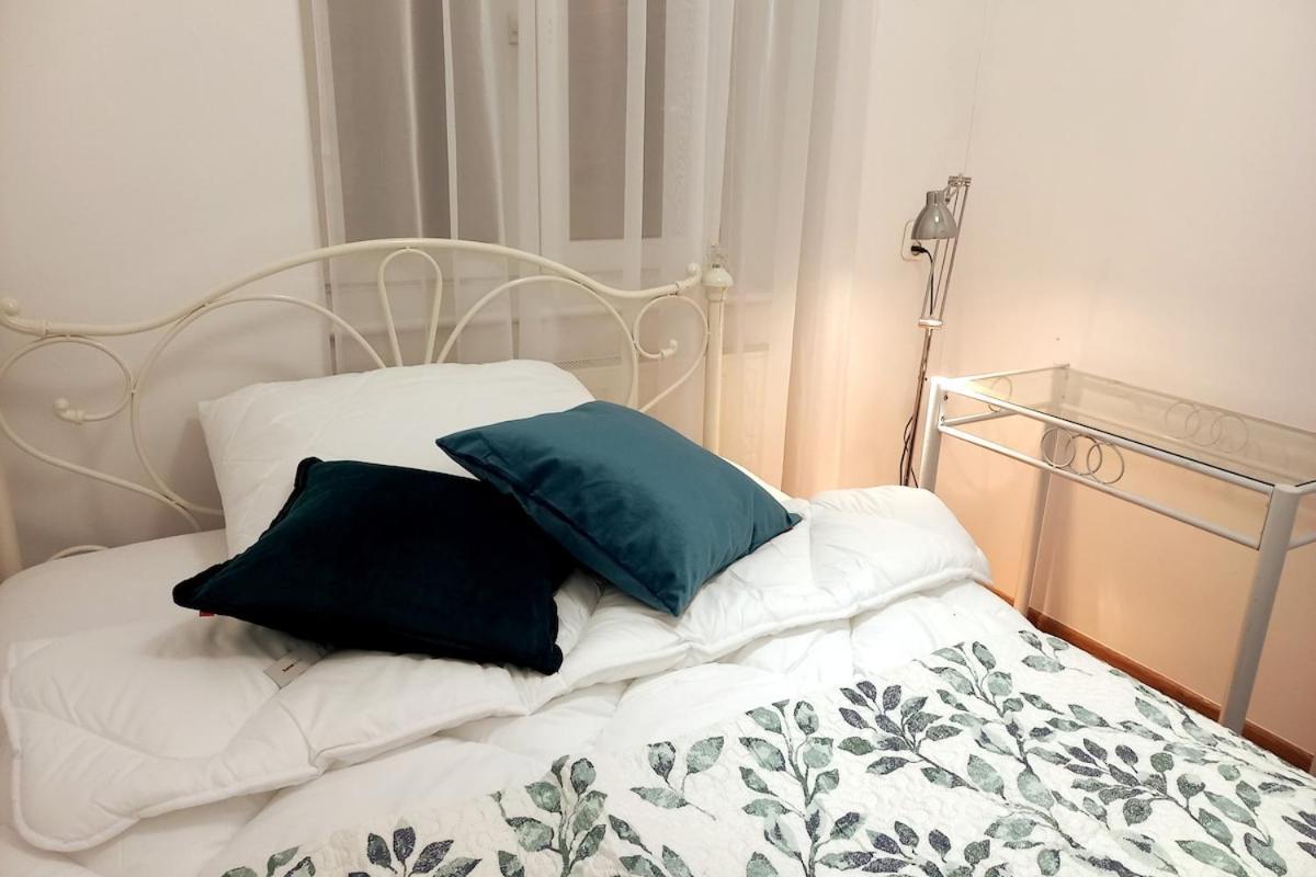 Old Town - 5 Bedrooms Soltyka S2 Apartment Krakau